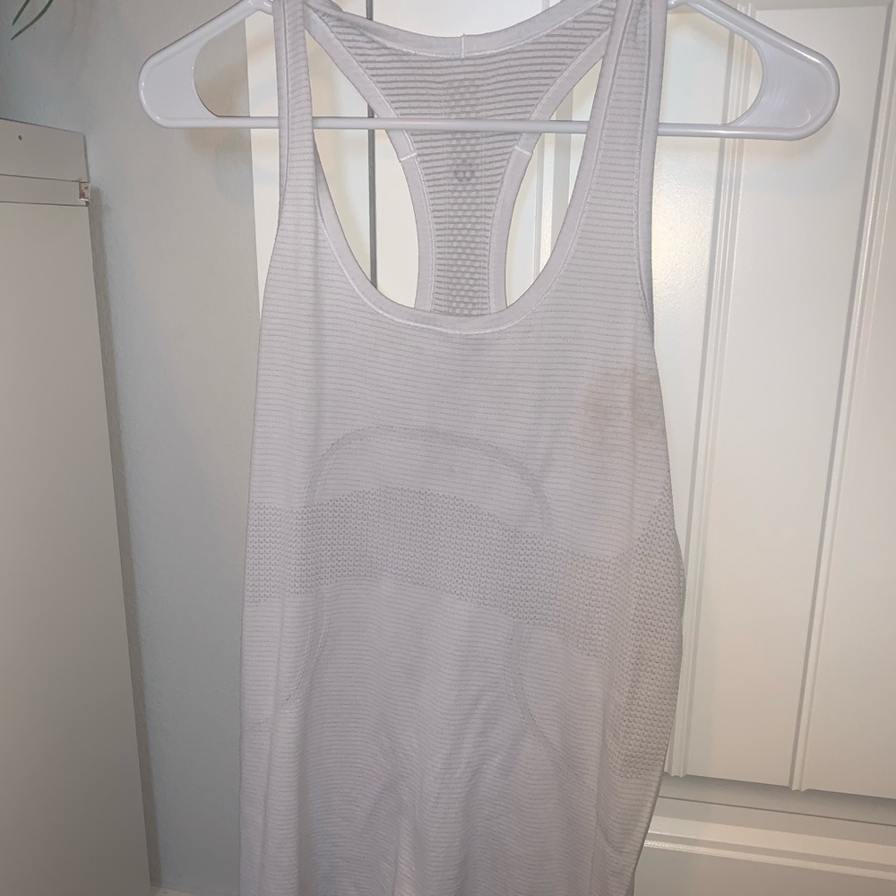 Lululemon tank top